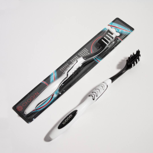extra-clean-medium-bristle-toothbrush-black